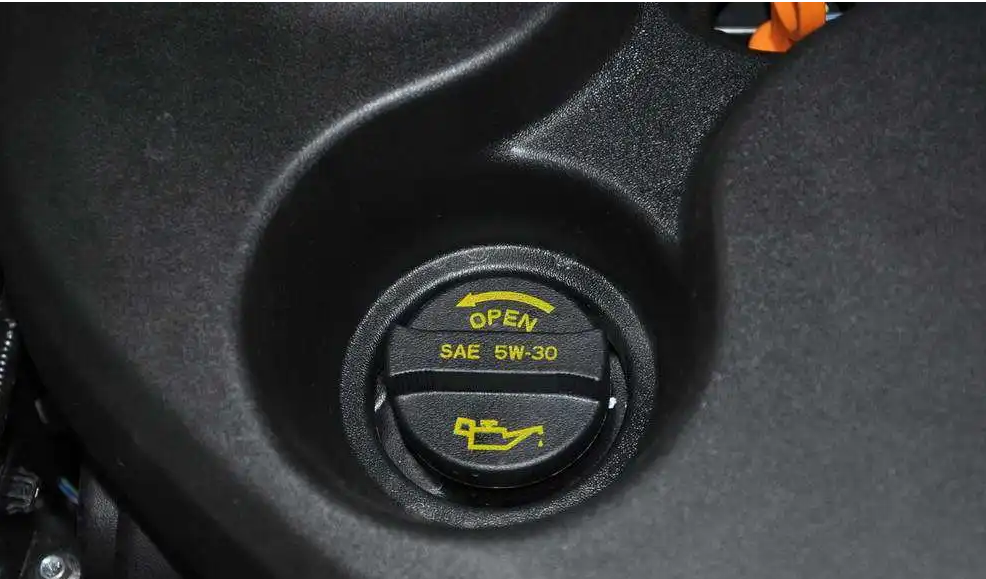 汽车油壶滴油的图标