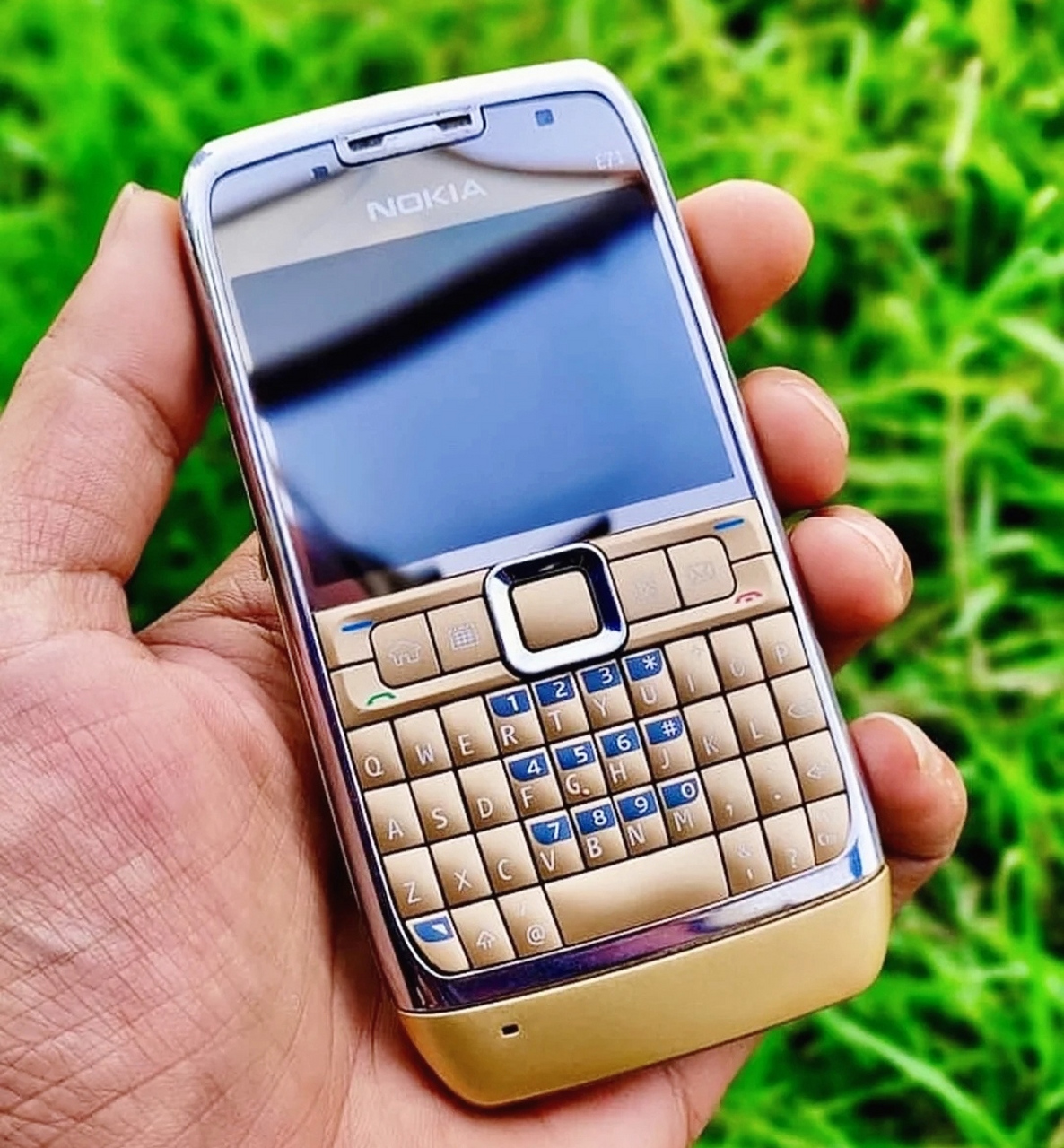 诺基亚e71这款手机,你现在,还在使用吗?