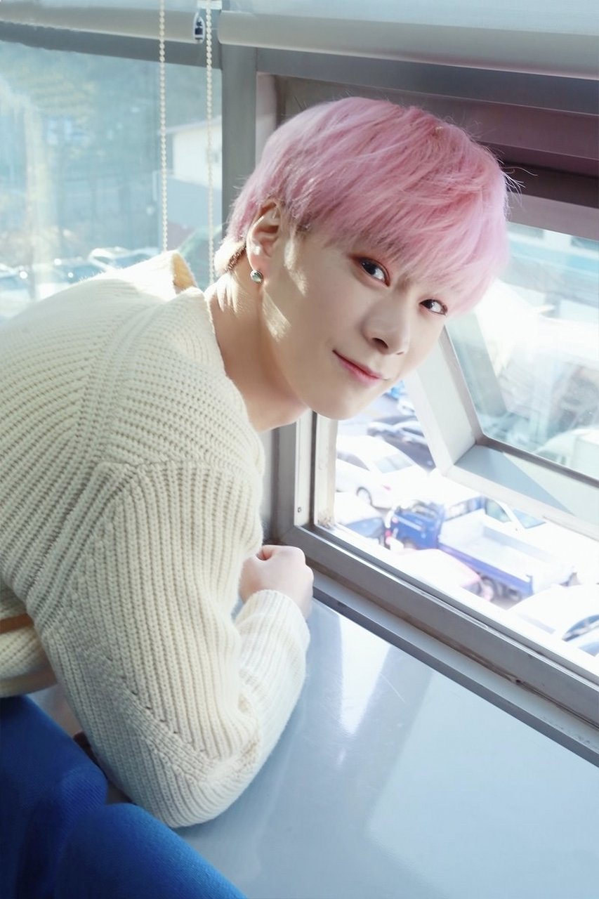 韩娱圈突传噩耗,据韩联社报道,据警方和业界20日消息,车银优组合astro