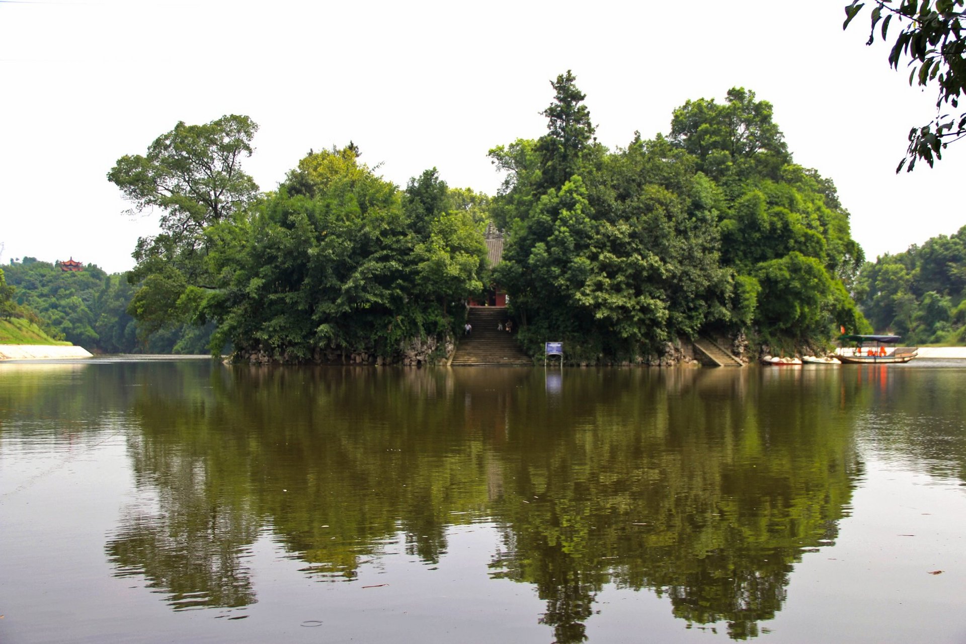 龙马潭公园是很多泸州人曾经美好的回忆.