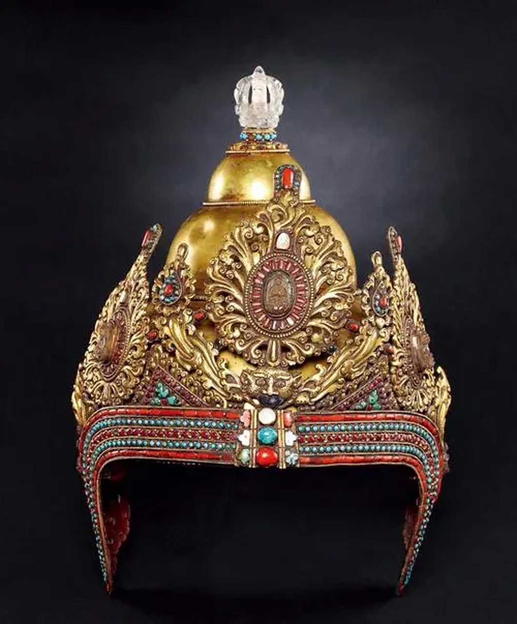 古代西藏武士的头盔和欧洲骑士的头盔相比,哪个你更喜欢?