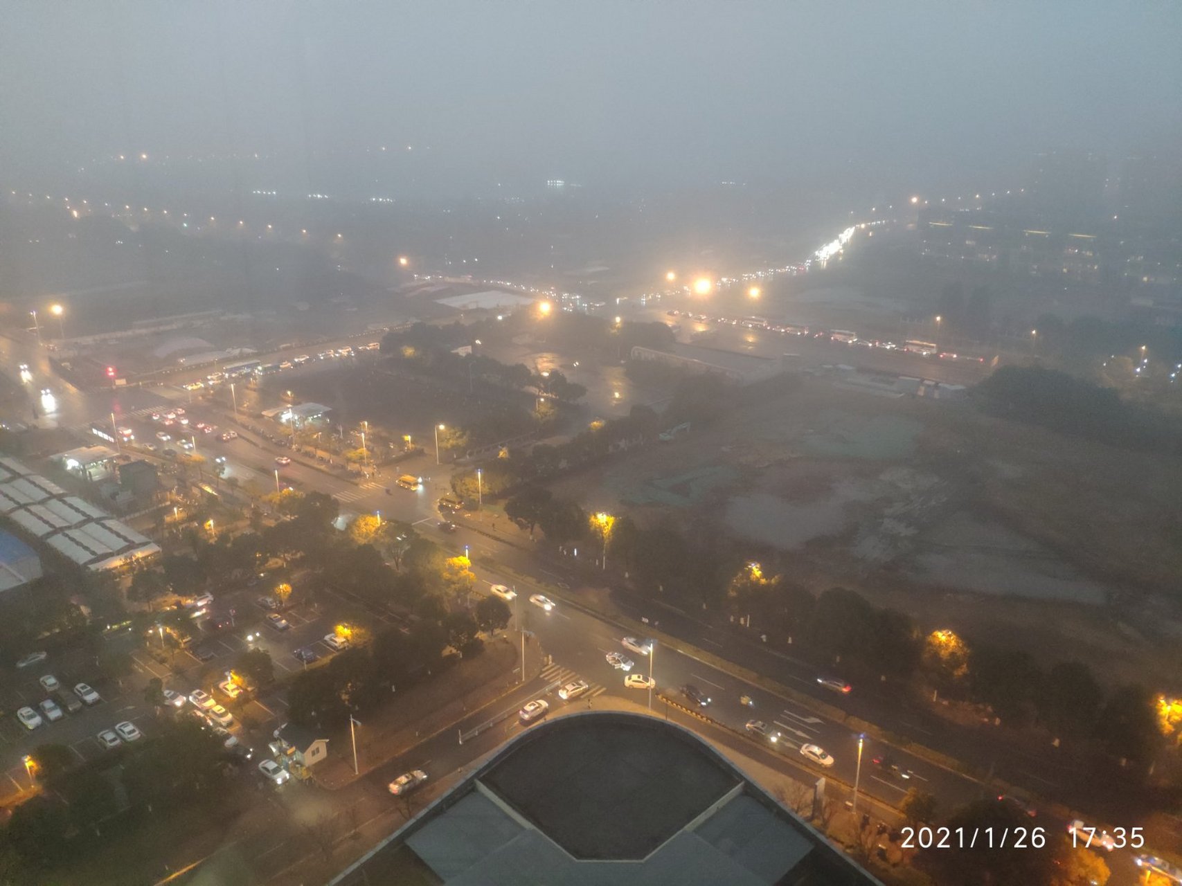 雾霾中的苏州工业园区