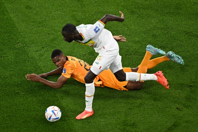 塞内加尔0-2荷兰(塞内加尔02荷兰全场集锦)