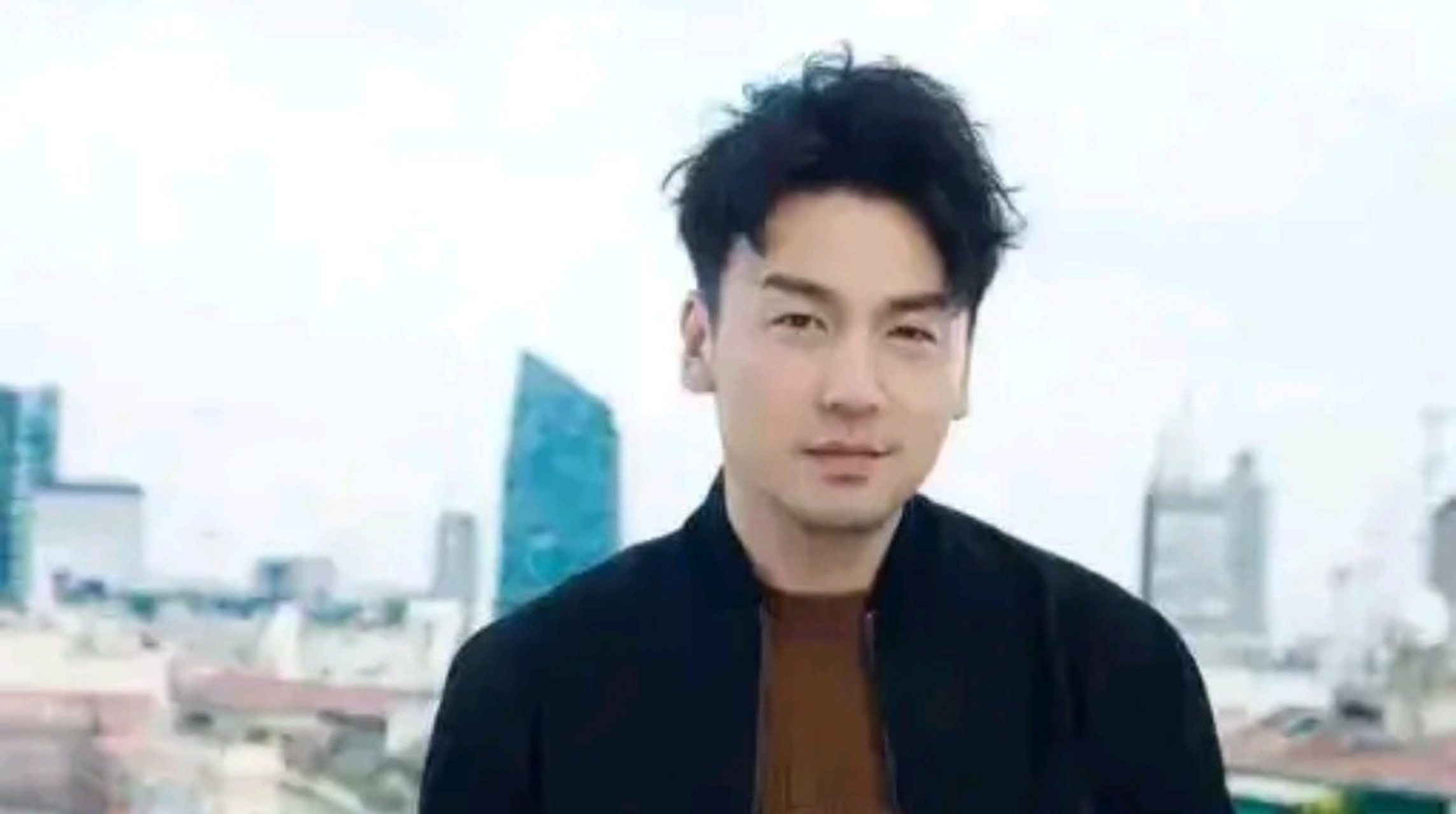 雷佳音隐藏老婆曝光,难怪看不上迪丽热巴  要说娱乐圈中的好男人,雷佳