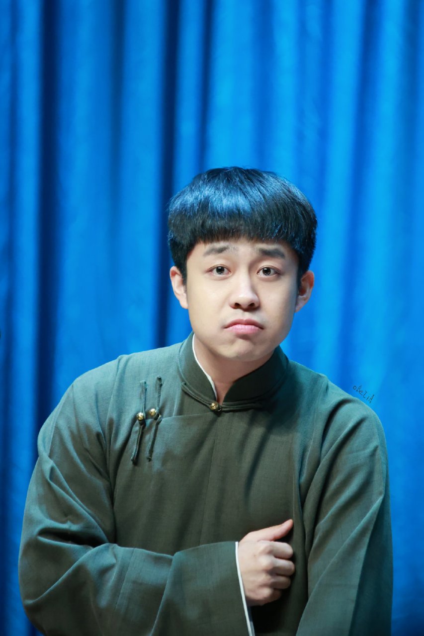 张九龄的小表情真是太可爱了,他与张云雷和秦霄贤不同,属于萌系相声