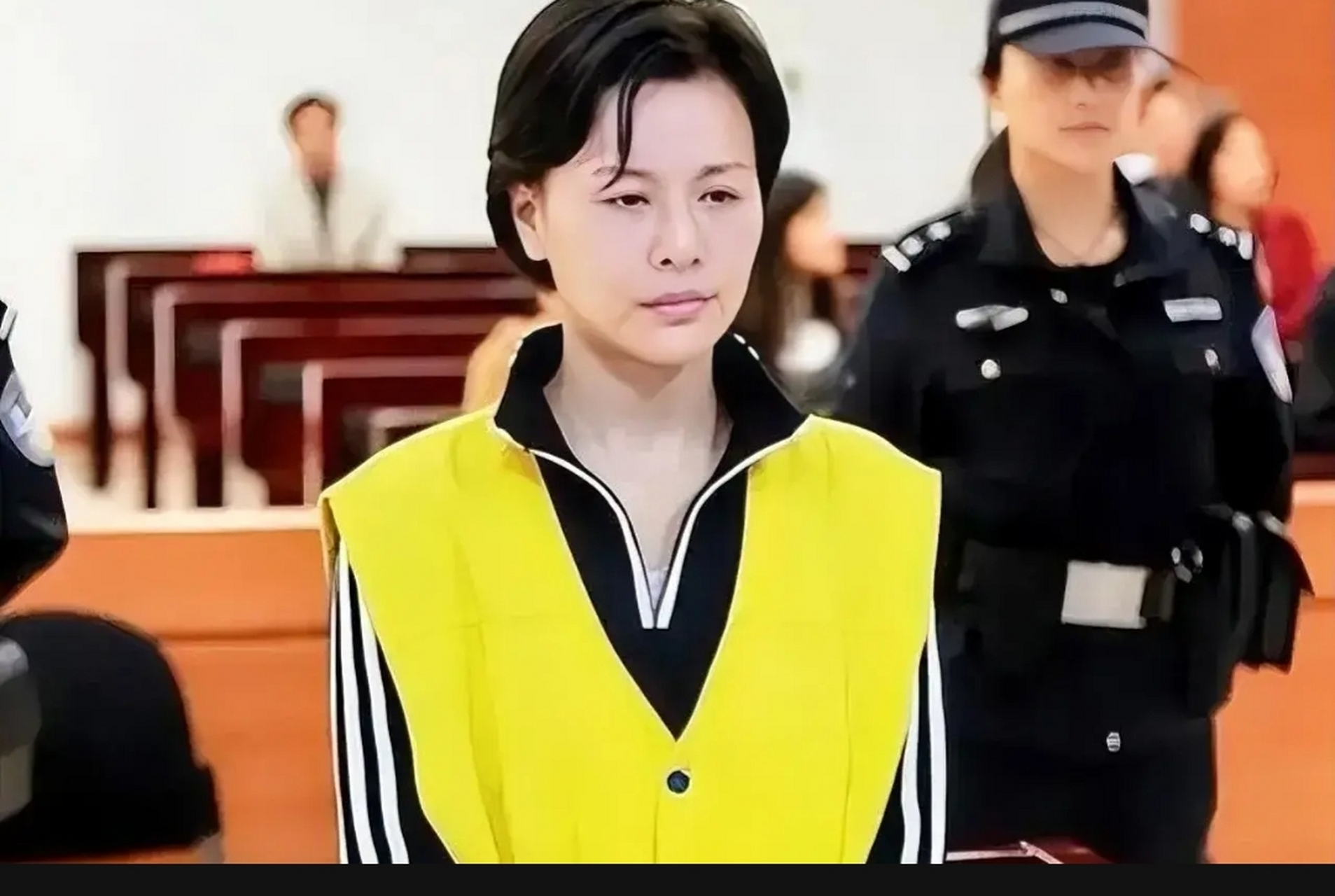 2013年,美女犯人顾春芳,庭审现场留下的一张老照片