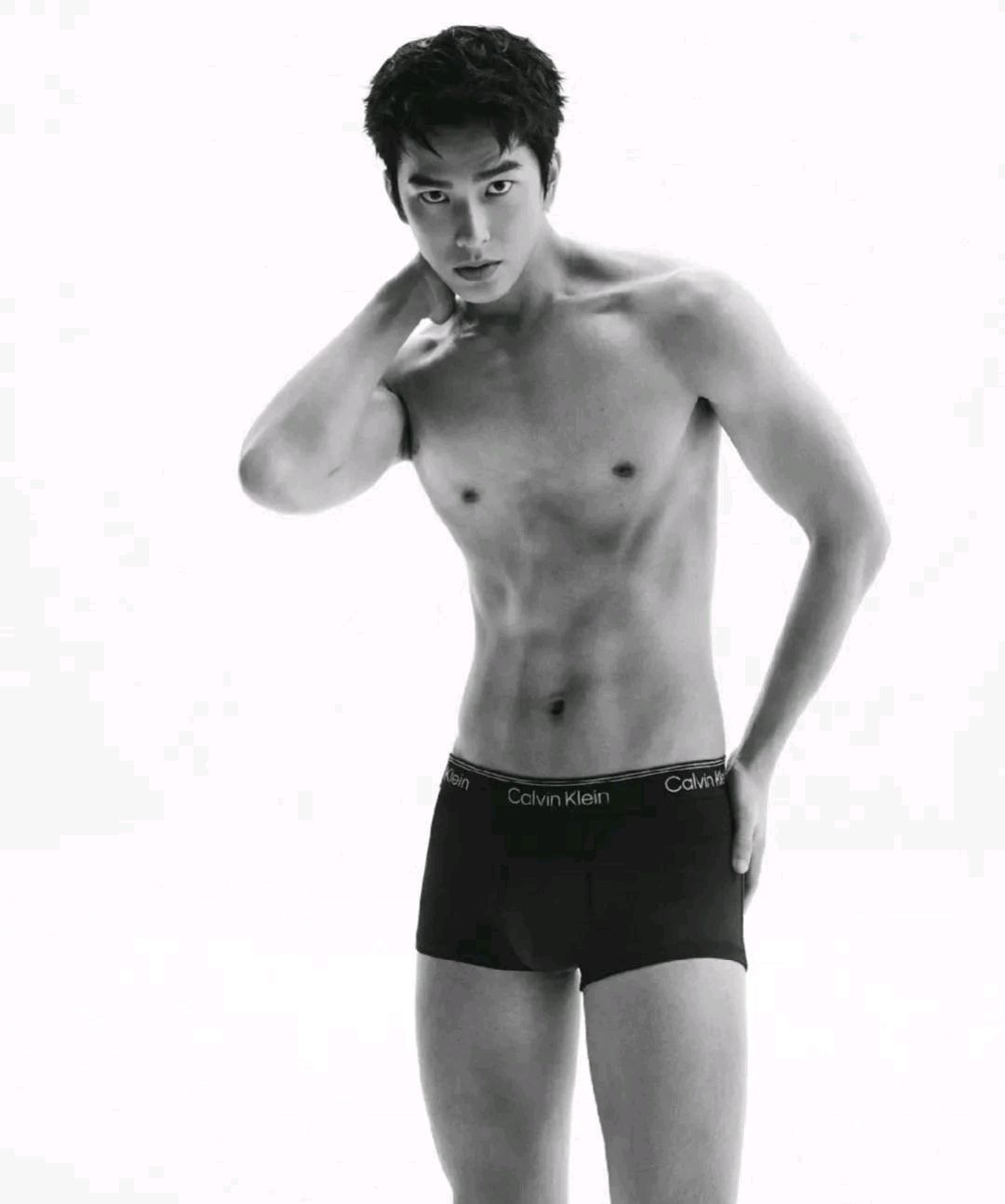 痞帅版杨洋!新晋男神曾敬骅大尺度照片曝光,太诱惑了