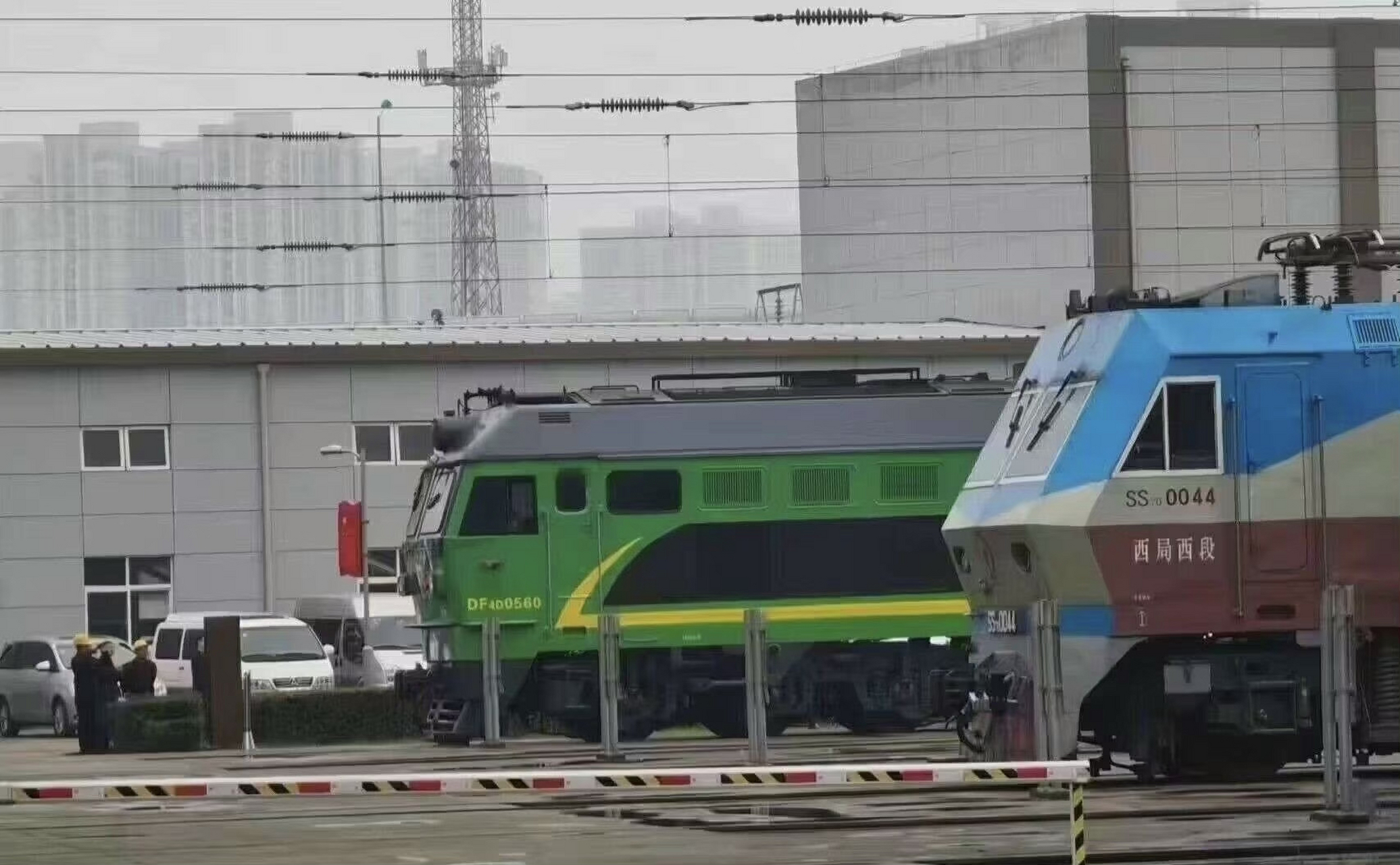 西户铁路客运化改造启动,西安市郊的西户铁路(阿房宫南至户县,26.