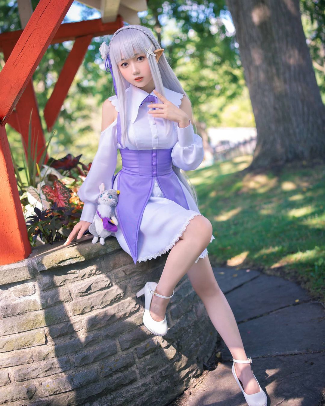 美图分享:cos美女(艾米莉亚)