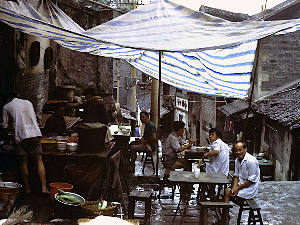 棒!1990年代重庆餐饮老照片,很喜欢这种风格,张张勾起童年回忆