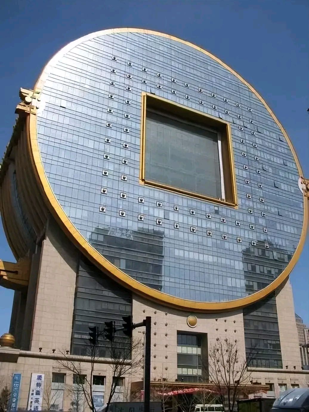 亮瞎眼的中国奇葩建筑图片