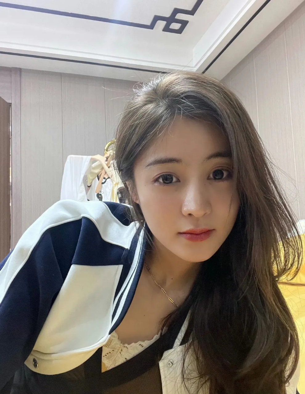 安徽最大的网红小小101,出生于安徽芜湖南陵区,土生土长的安徽姑娘