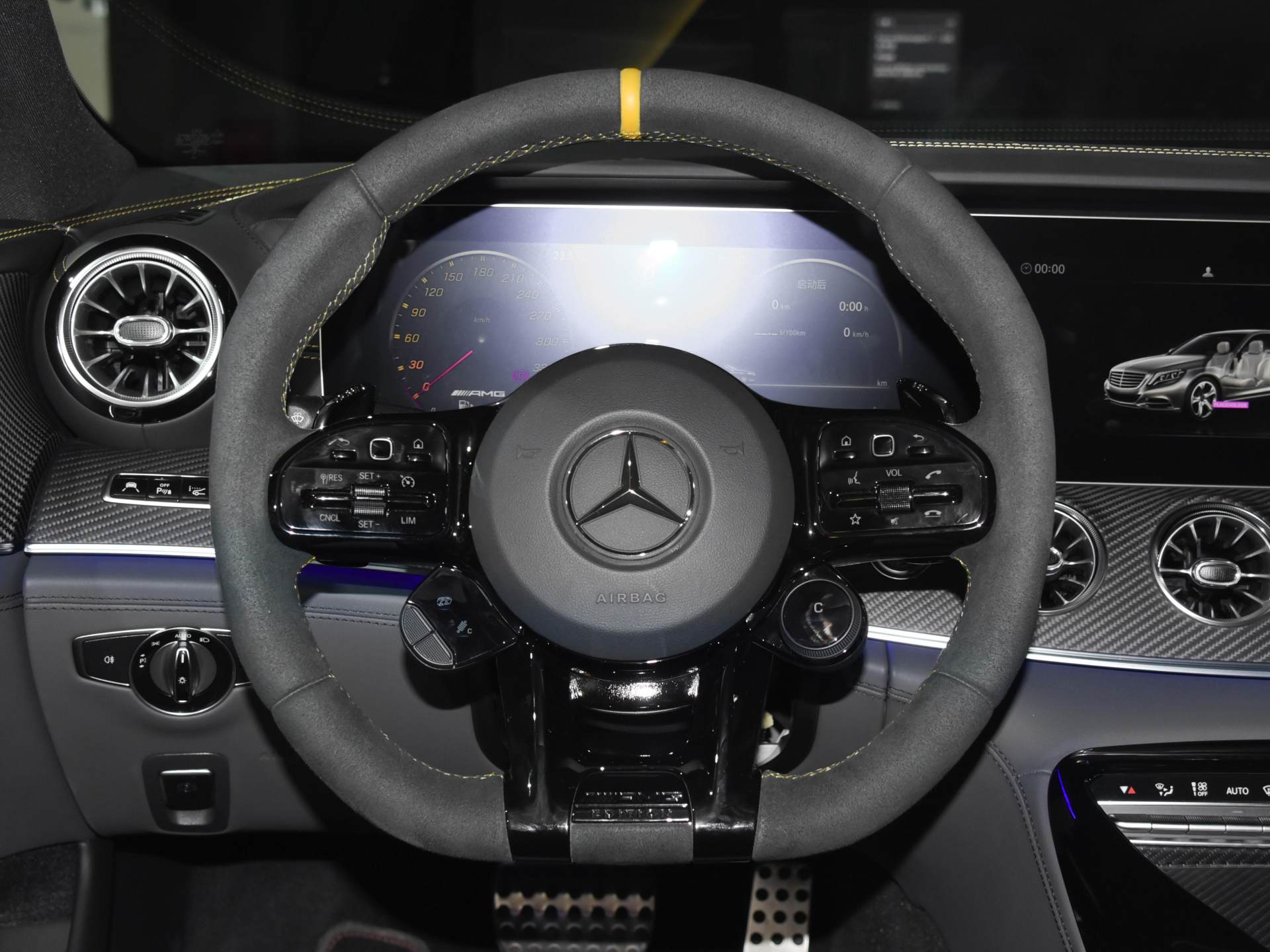 最强奔驰—amg gtr黑武士,3.2秒破百,地表最快四门轿车