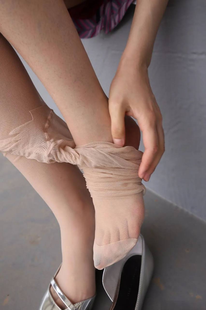 足尖加固肉丝#丝袜# #日常穿搭# #美腿丝袜高跟鞋