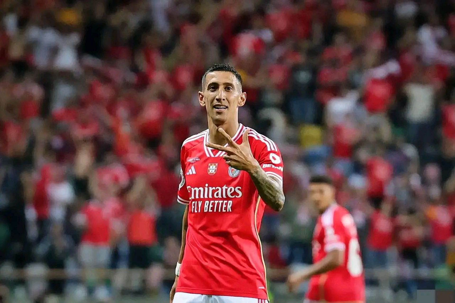 阿根廷常务副球王,迪玛利亚回归本菲卡6场比赛打进5球2助攻!