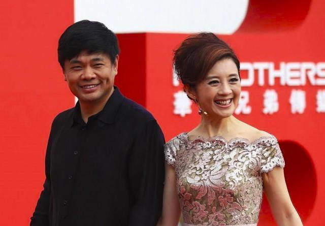 丁健为和妻子肖烨离婚,给了一个亿分手费,只因他爱上了许戈辉!