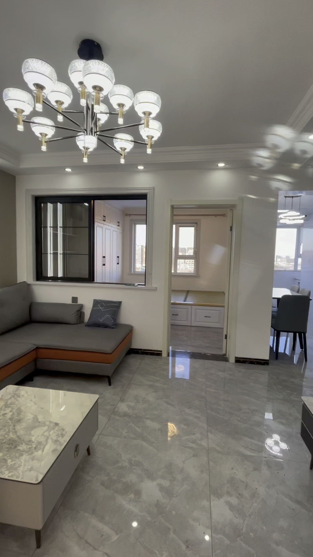 今天带大家看看什么叫做暗厅的房子