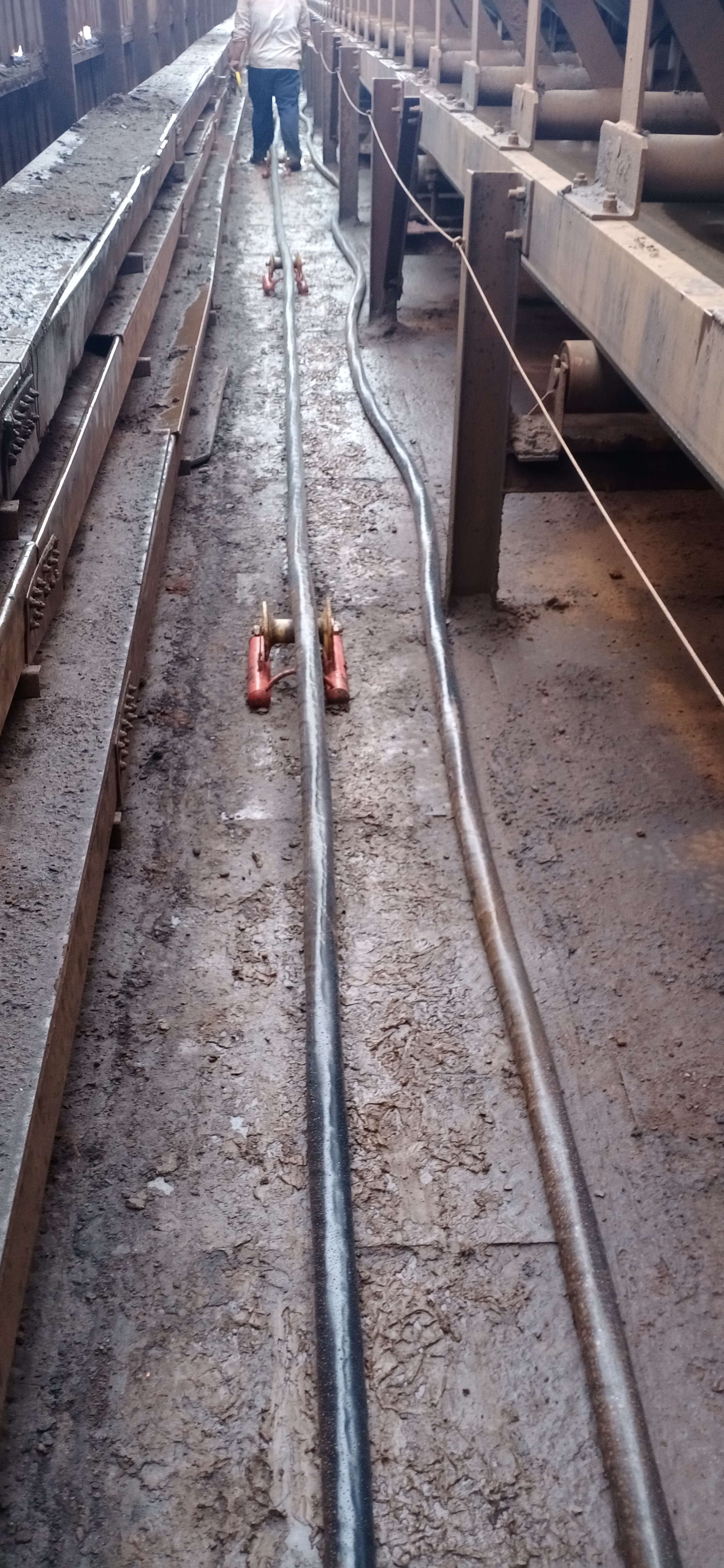 舟山武港岸电项目电缆敷设工作