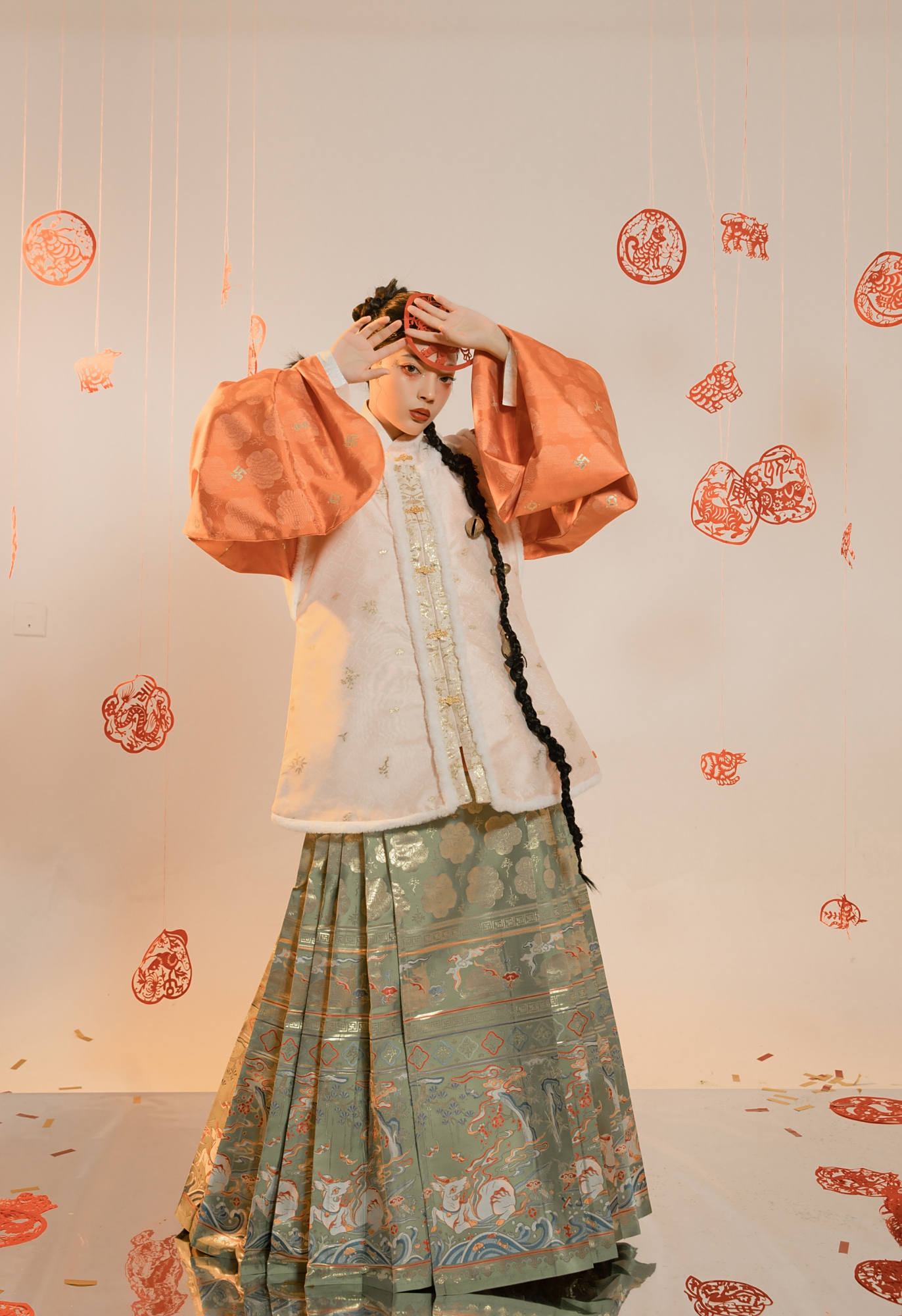 这些御寒保暖的"新年款"汉服,好看又时髦,汉服小袍子必备