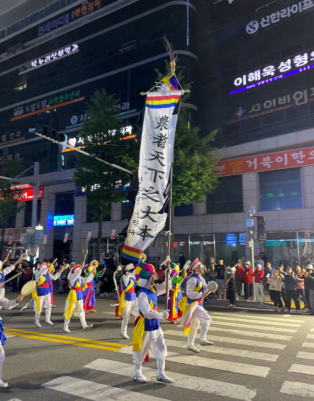 韩国人吃粽子游龙舟,在外网只宣传韩国端午节绝口不提江陵端午祭