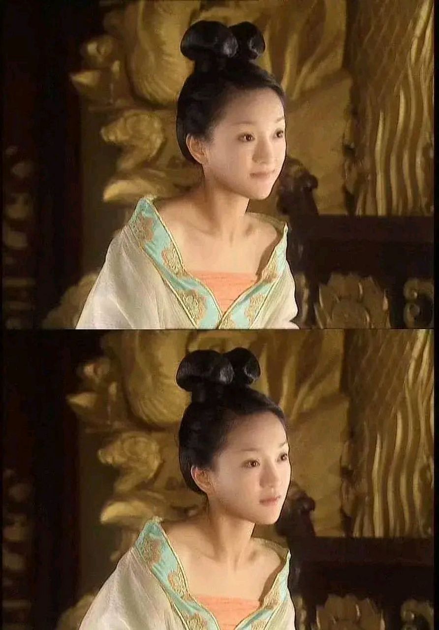 周迅当时演的大唐公主,没有任何装饰,演的纯洁又灵动,对比一下现在