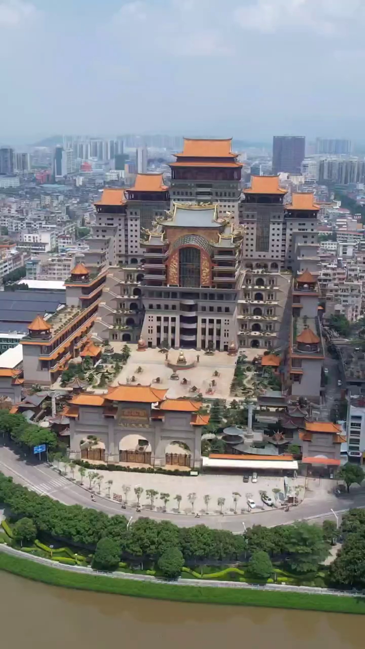 广西玉林云天宫,豪华程度超乎你的想象