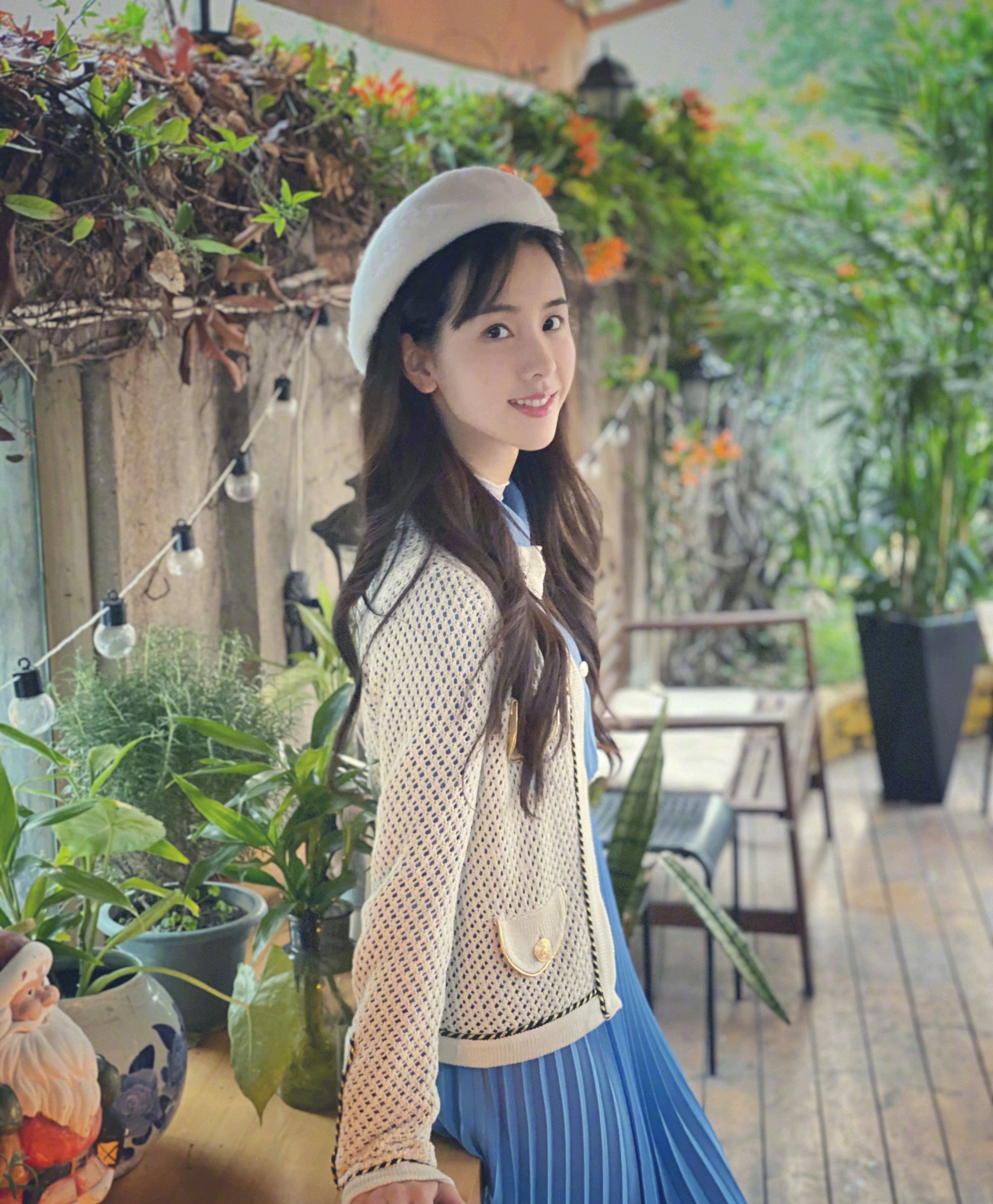 端庄秀气的陈都灵