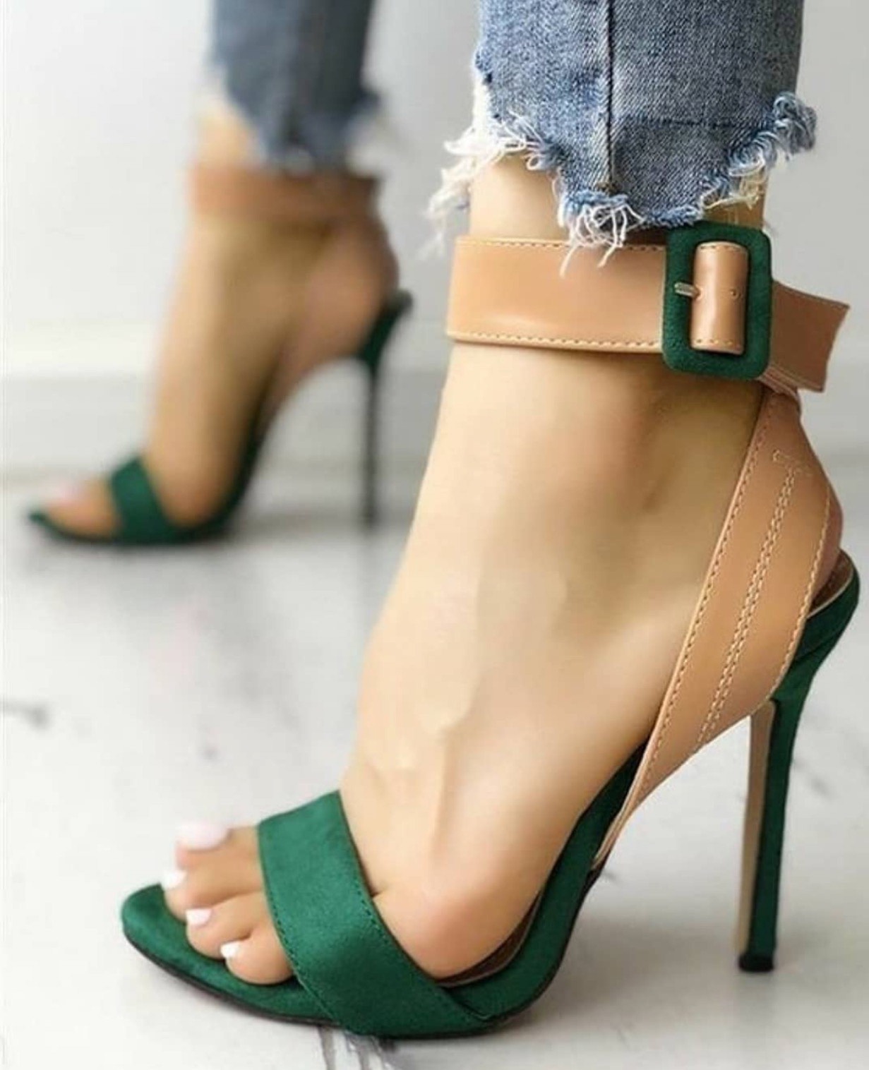 绒面高跟鞋美图欣赏