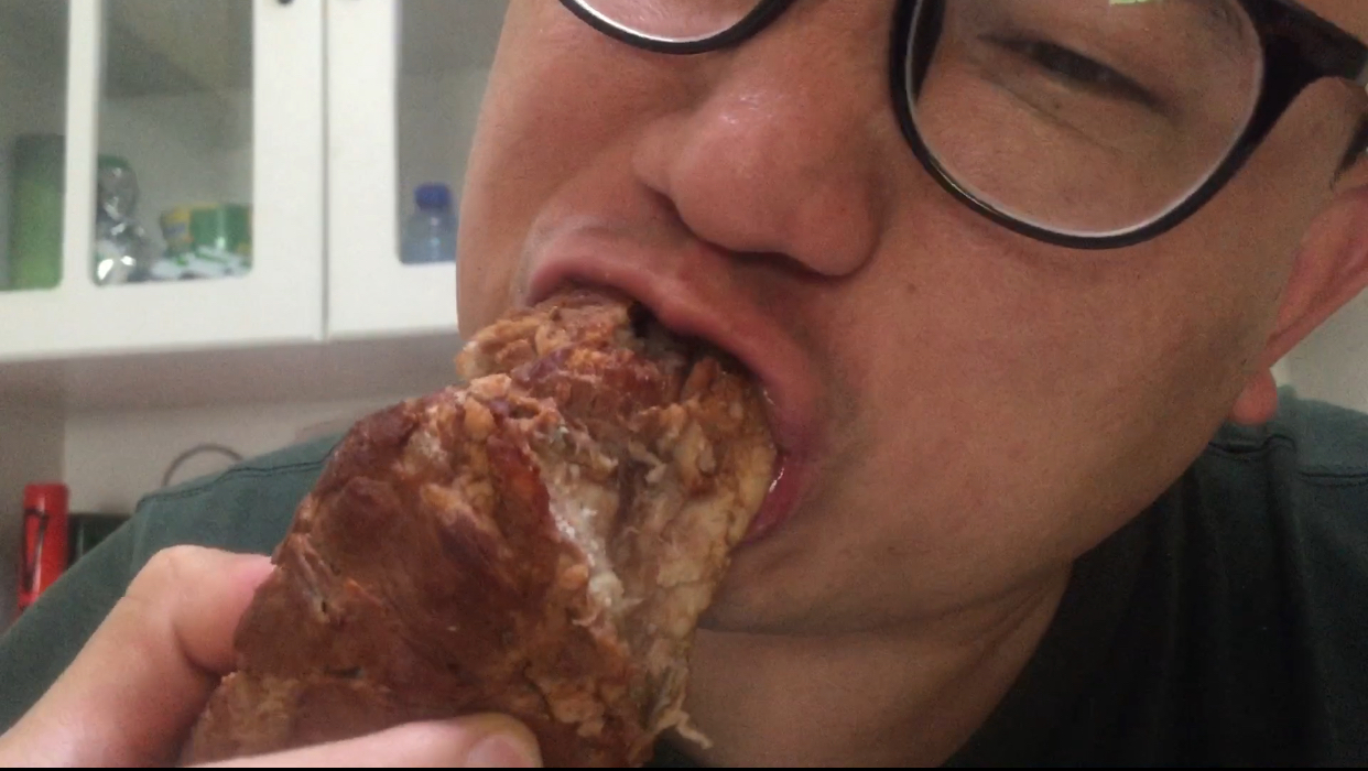 花85元钱买块五香酱牛肉,韭菜炒海螺,扇贝,海蛏子,好吃
