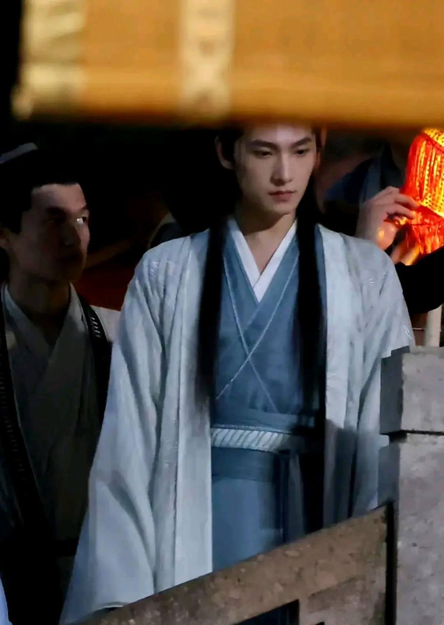 杨洋感觉要靠凡人修仙传杀回来了.