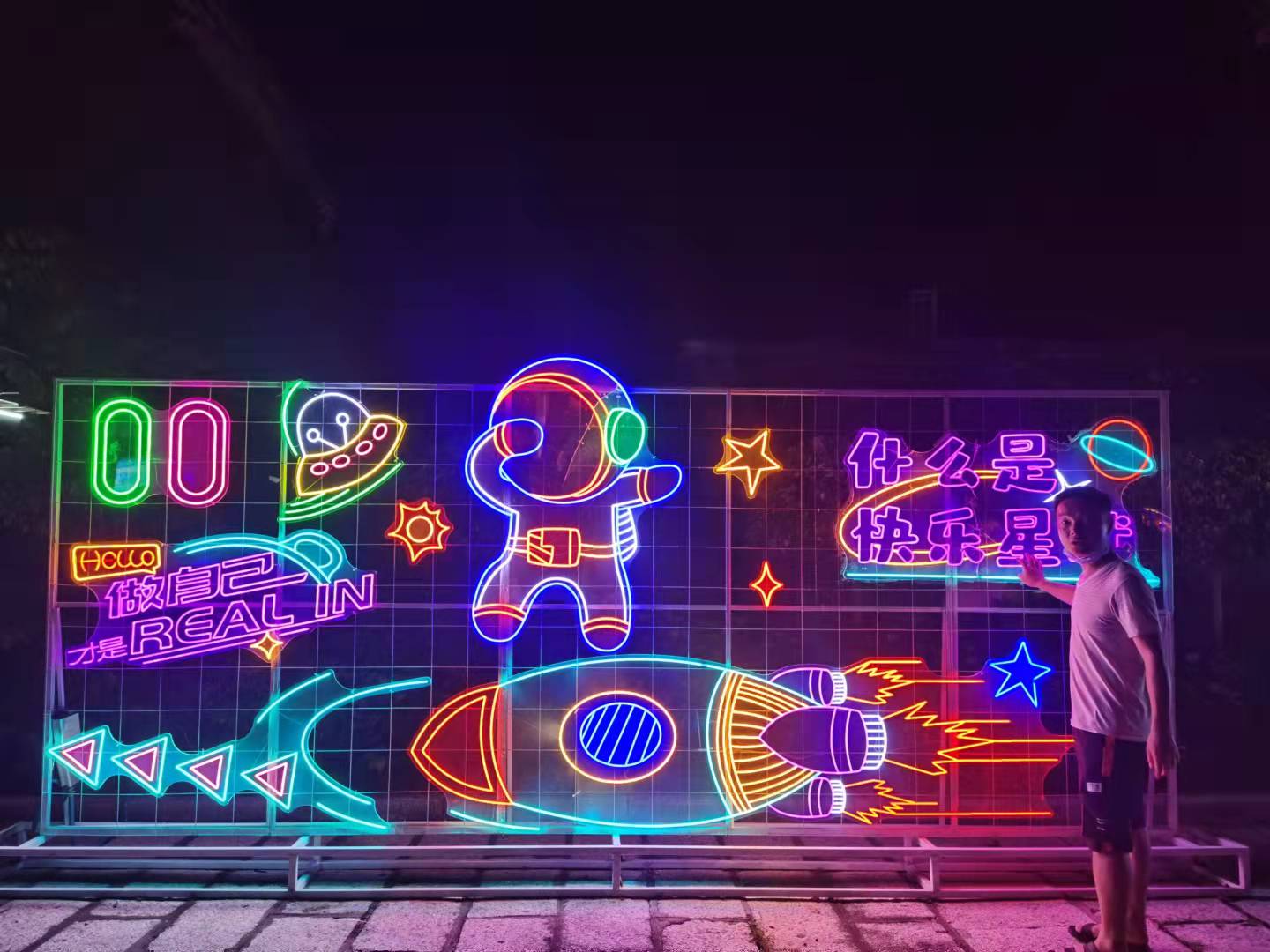 灯光造型厂家,霓虹灯造型,网红灯光美陈