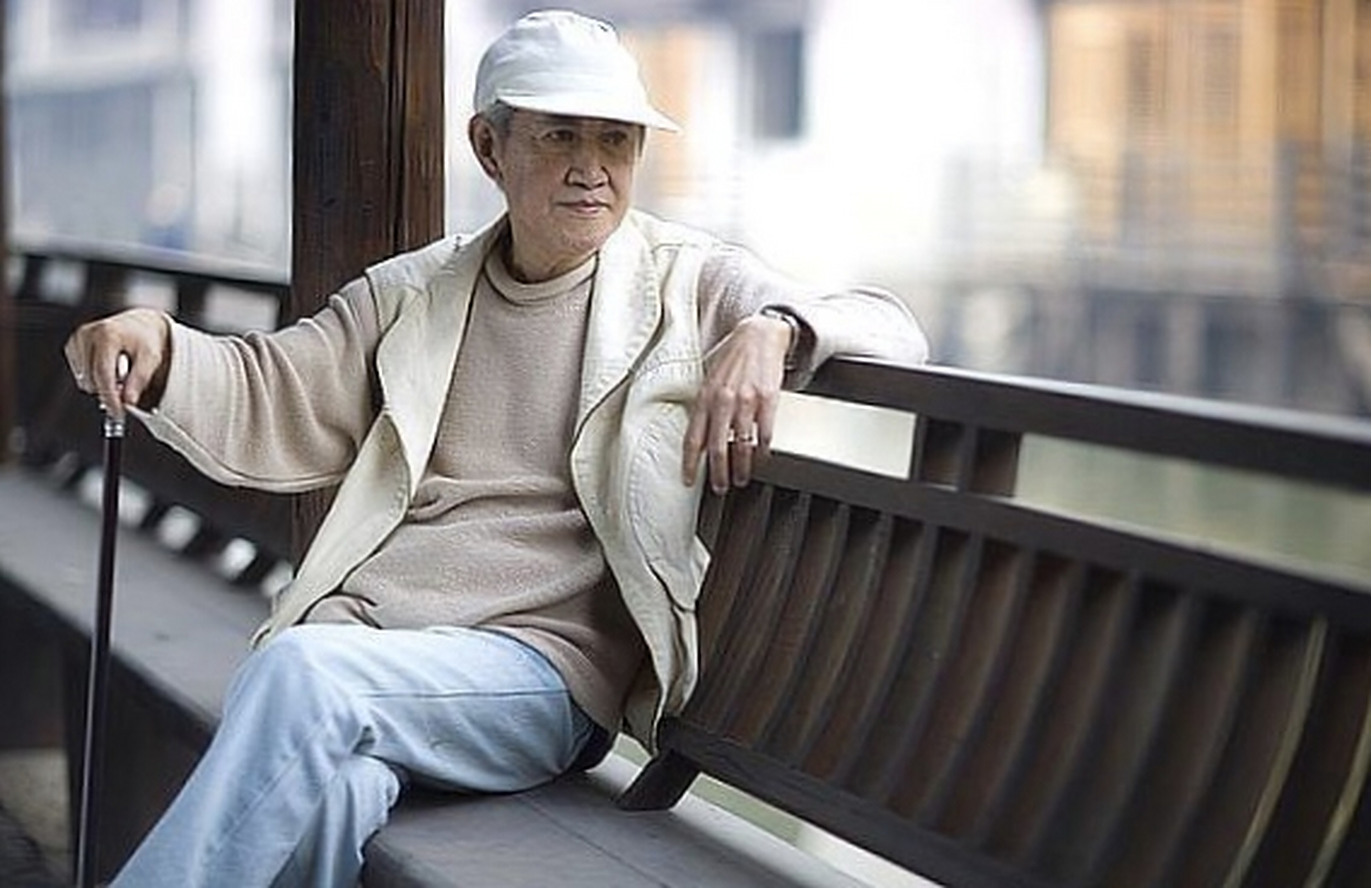 木心先生《从前慢》  记得早先少年时 大家诚诚恳恳 说一句 是一句 清