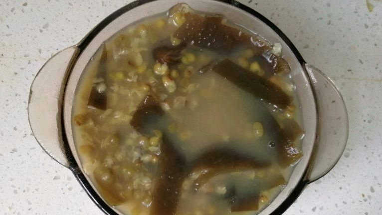 海带绿豆汤,你知道怎样快速煮烂绿豆吗?不用泡也不用高压锅