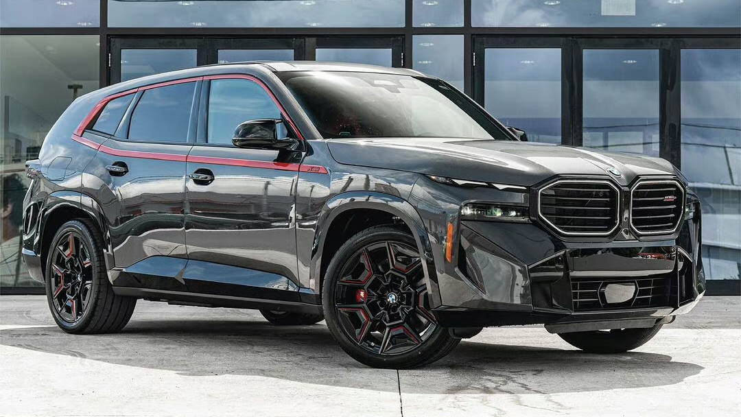 285万元宝马xm label red版,750马力,1000牛·米,3.8秒破百