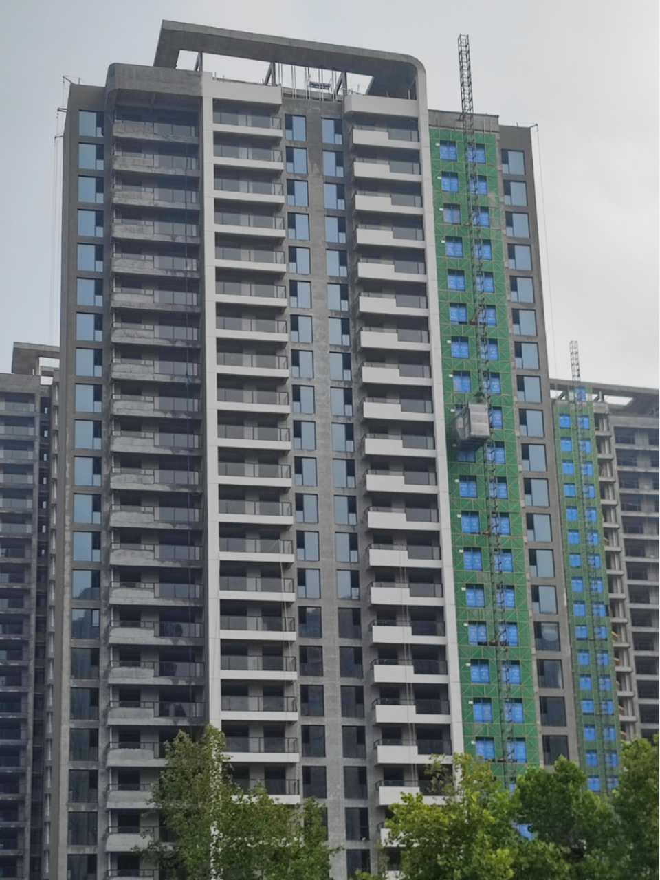 这个就是"著名"的永威金桥西棠,曾经被封为郑州业主学历最高的楼盘.