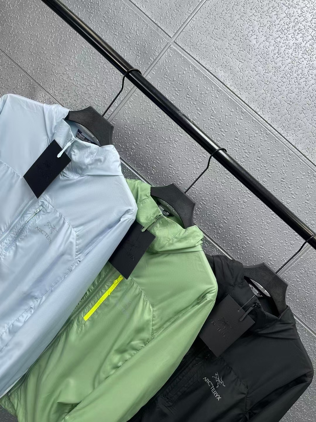 始祖鸟机能风防晒服