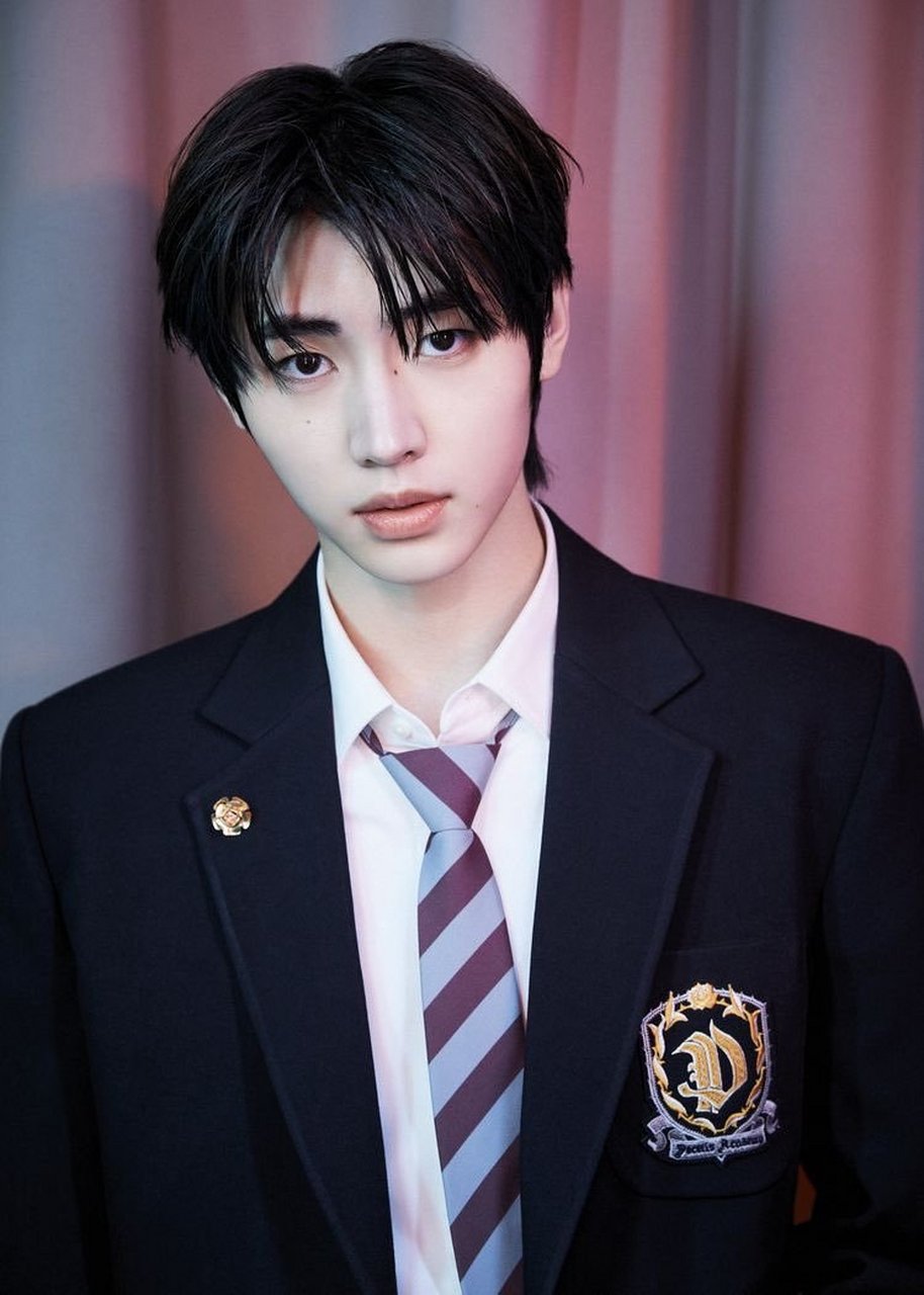 校服帅哥,令人心动!#今日男友