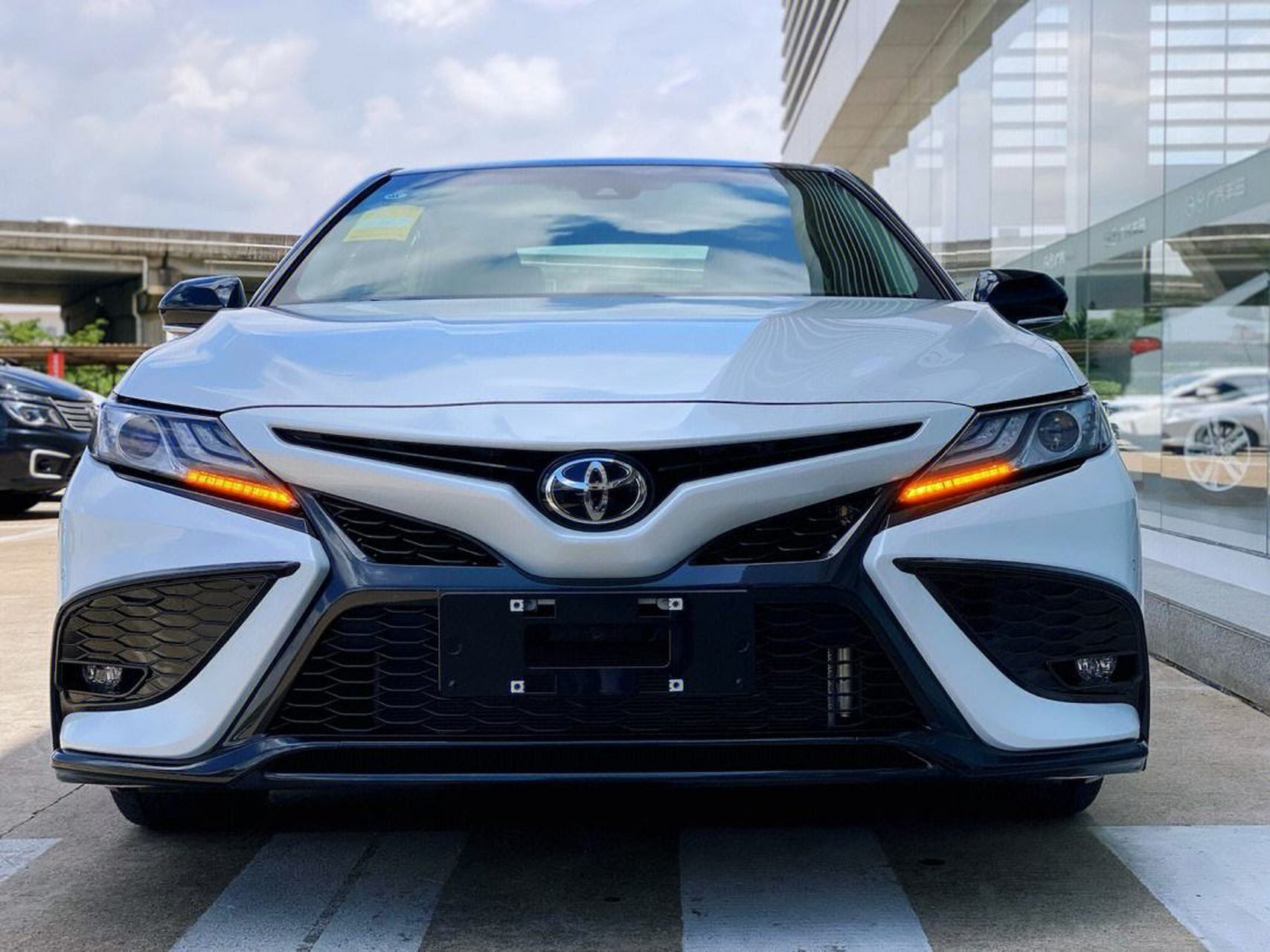 【八代凯美瑞】——智能双擎车展购车月 一步到位,"智"在必得!