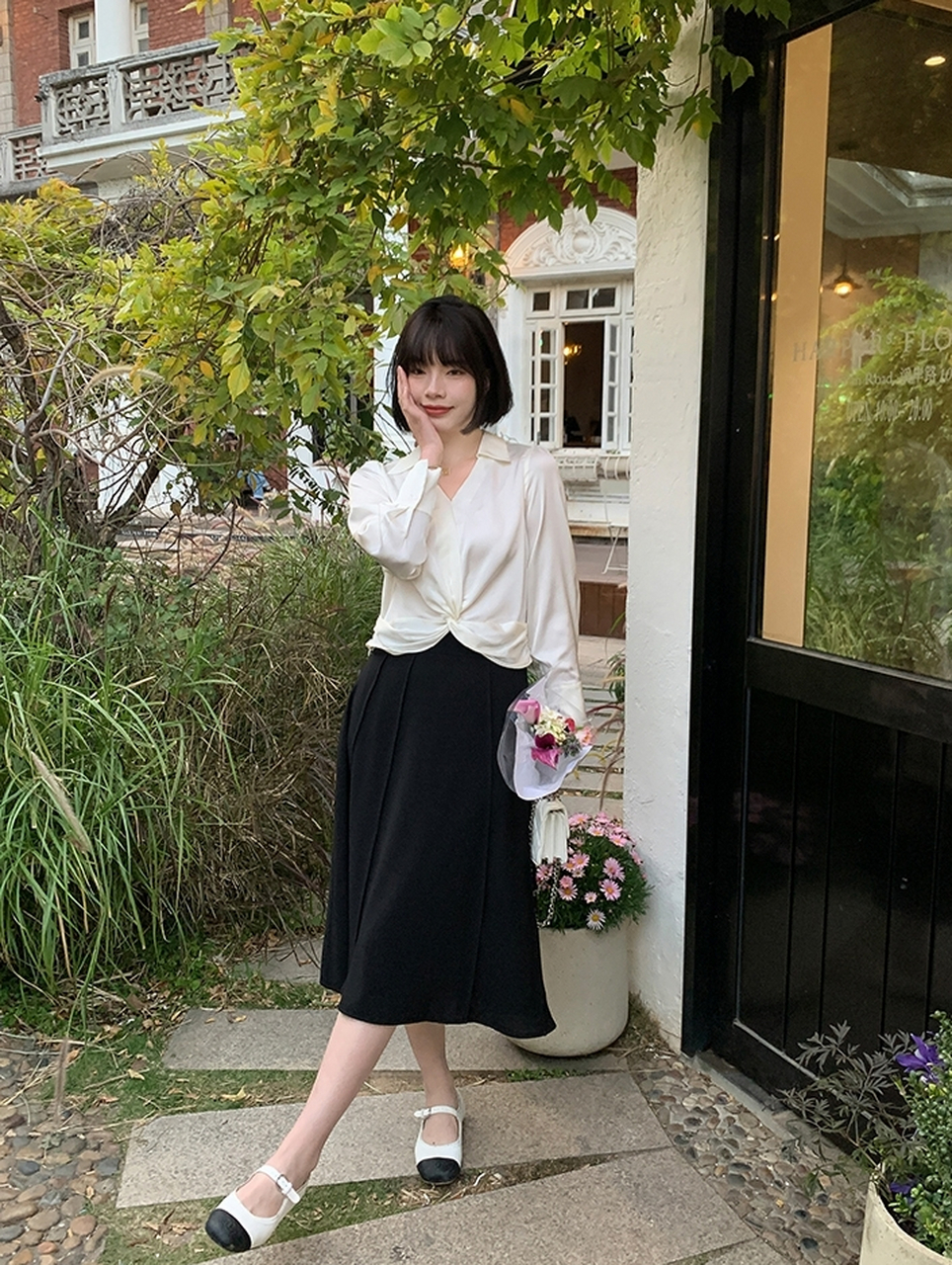 微胖女生白色衬衫穿搭 其实,微胖女生穿白色衬衫也好看的 就是要选对