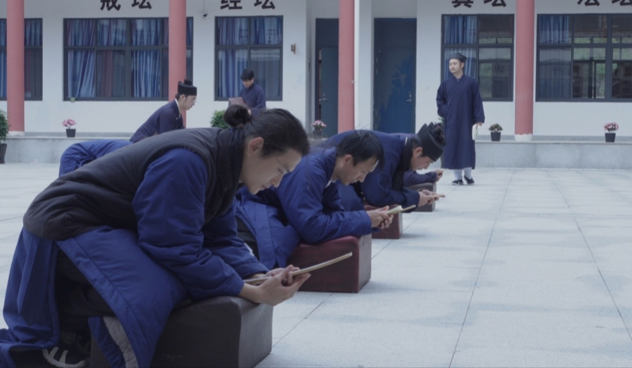 只需专心"修仙练功","更适合中国人的魔法学院"招生引热议.