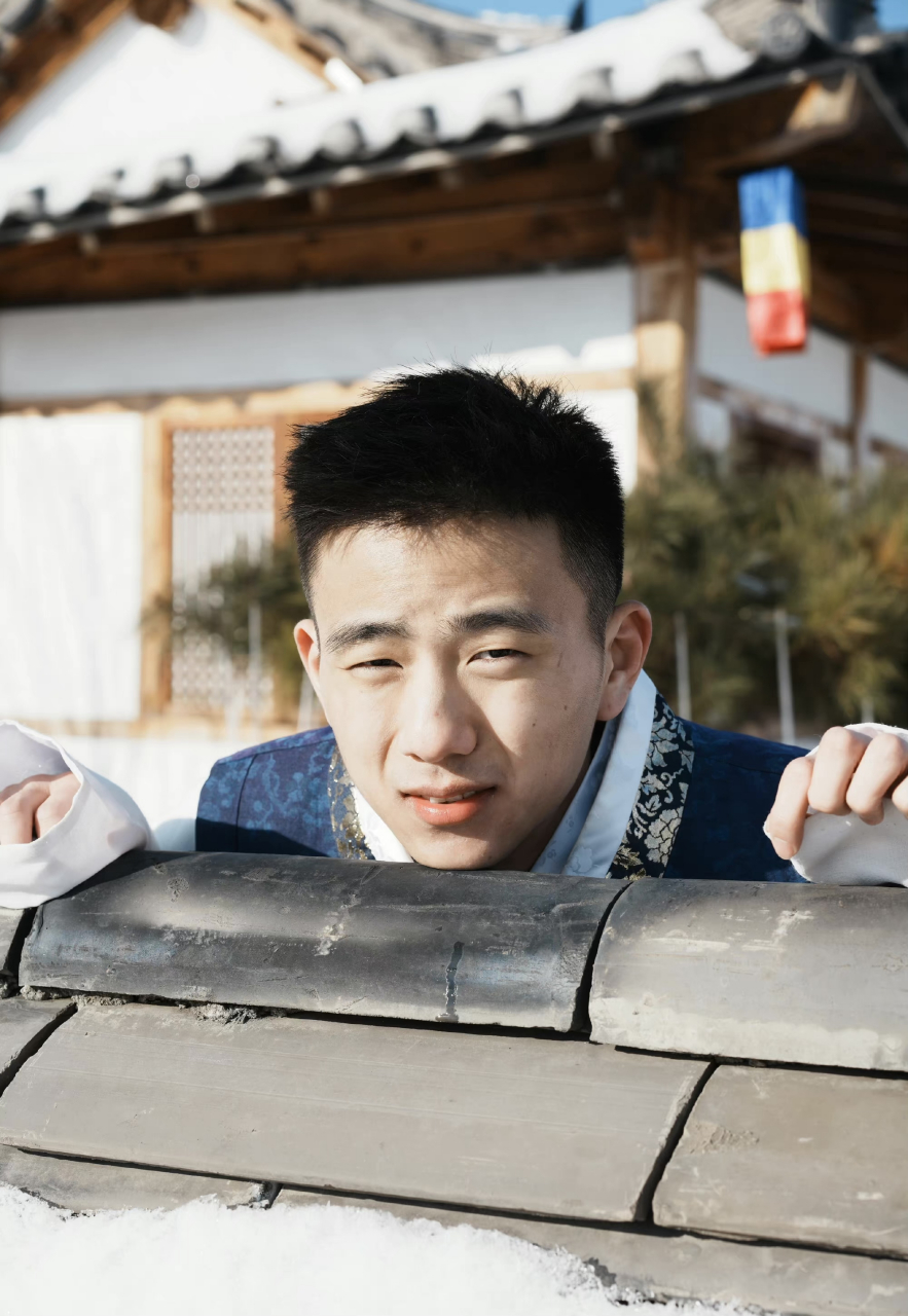 朝鲜族的小哥哥憨憨的#帅哥