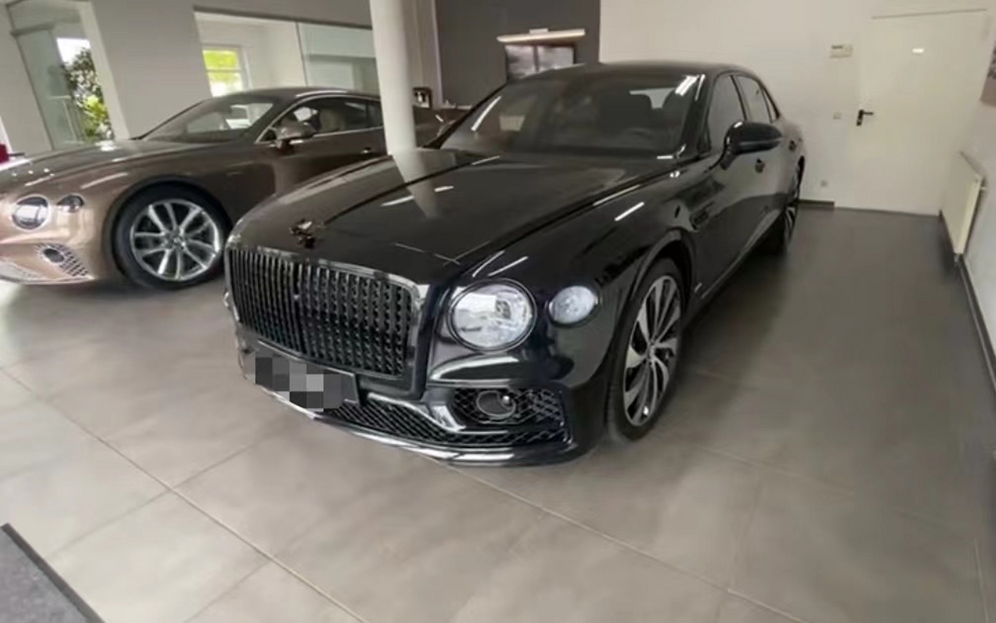 平行进口宾利飞驰4.0黑武士