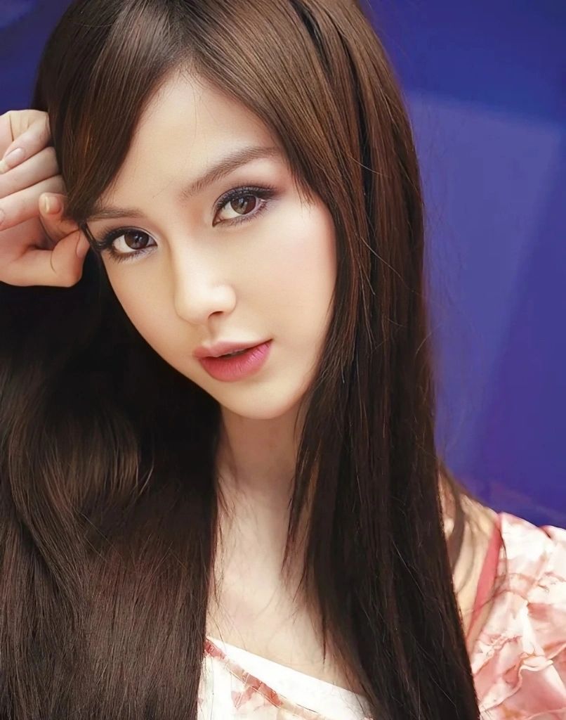 angelababy早期神颜,妩媚神颜尽显女神风范