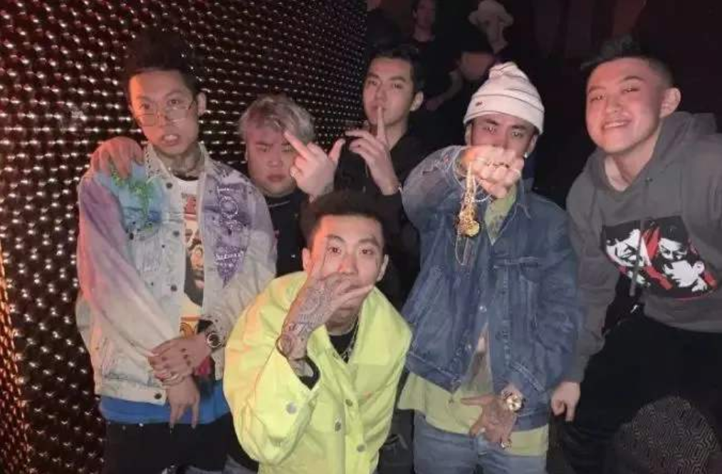 更高兄弟psy.p出面澄清:只是发烧了,没有吸毒更没有被抓
