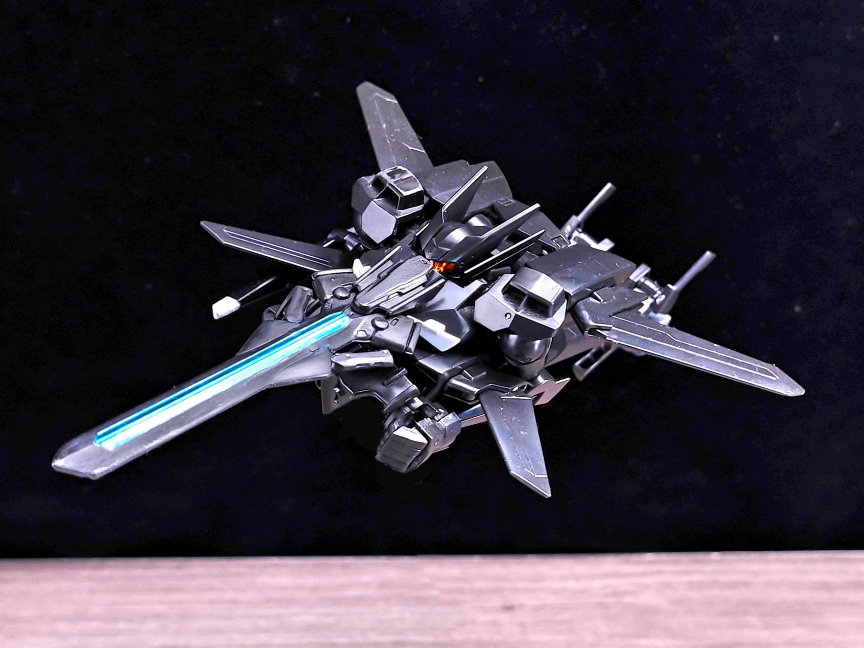 模型欣赏:hg 旗帜式 格拉汉姆特装型,by 燁痕真蓮.