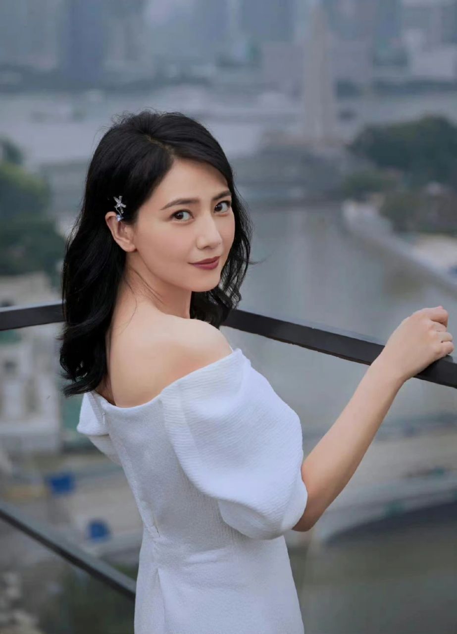 优雅气质十足的高圆圆|||优雅气质十足的高圆圆