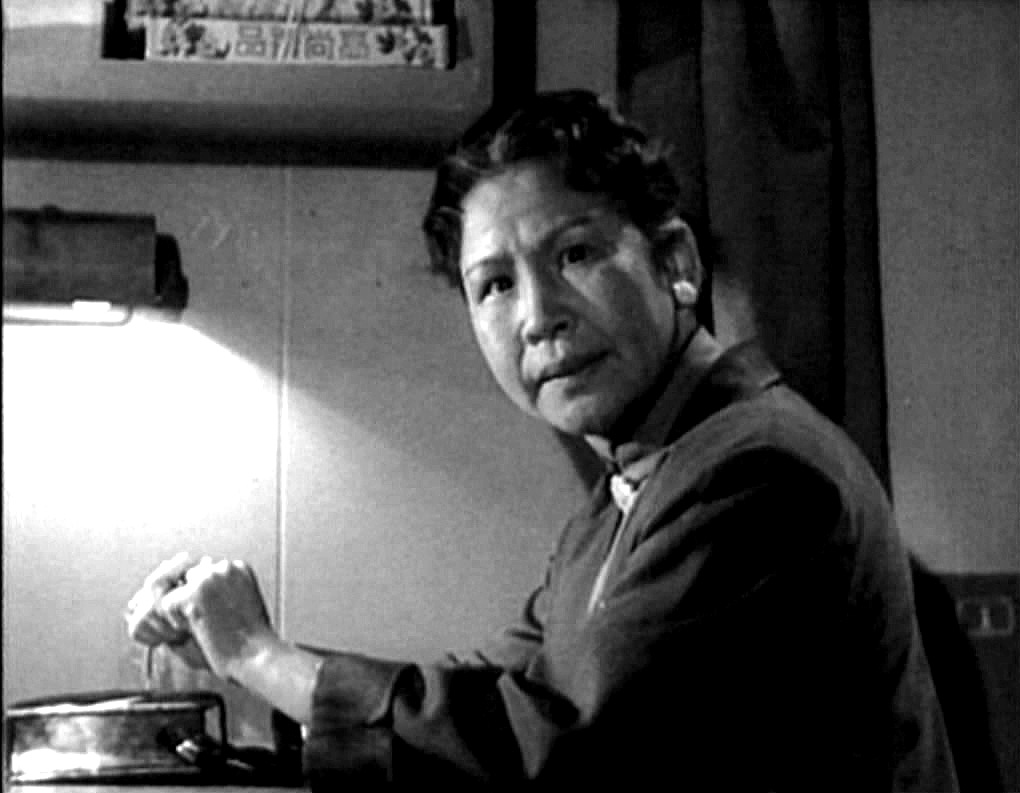 梁明