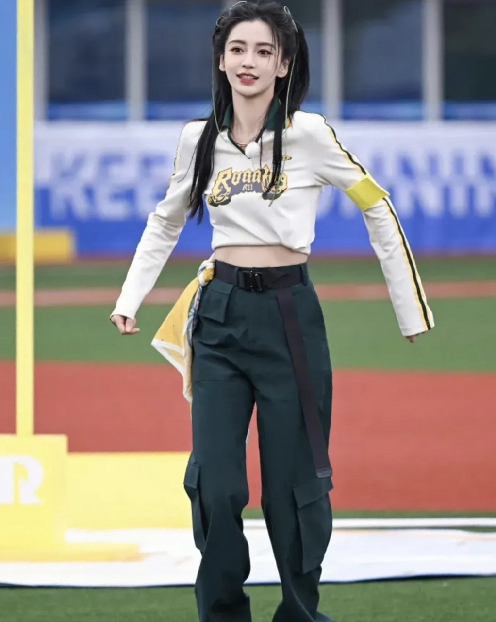 杨颖回归《跑男》镜头不到5分钟 此前,《跑男》收视大跌,baby刚刚回归