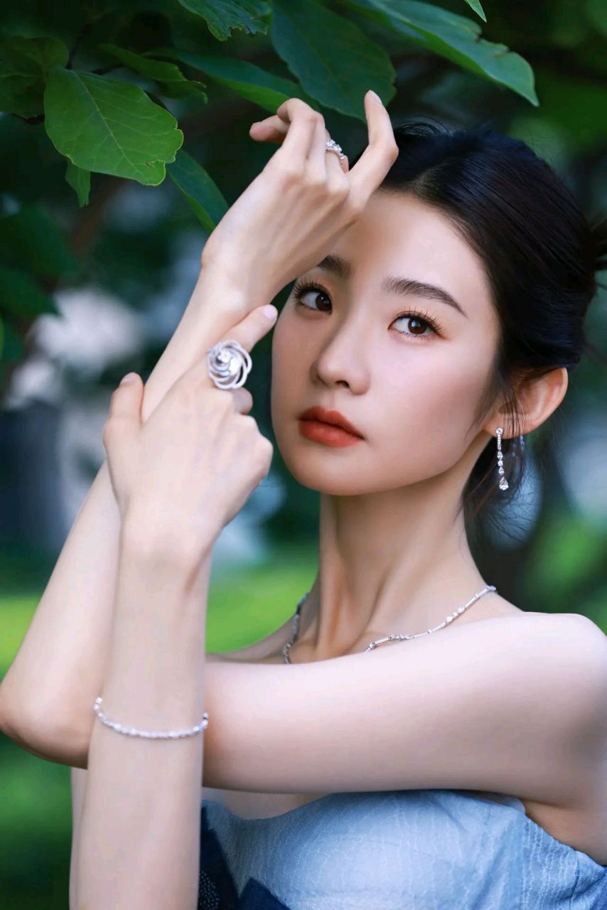 张艺凡#清纯美人# #娱乐大赏# #惊艳瞬间