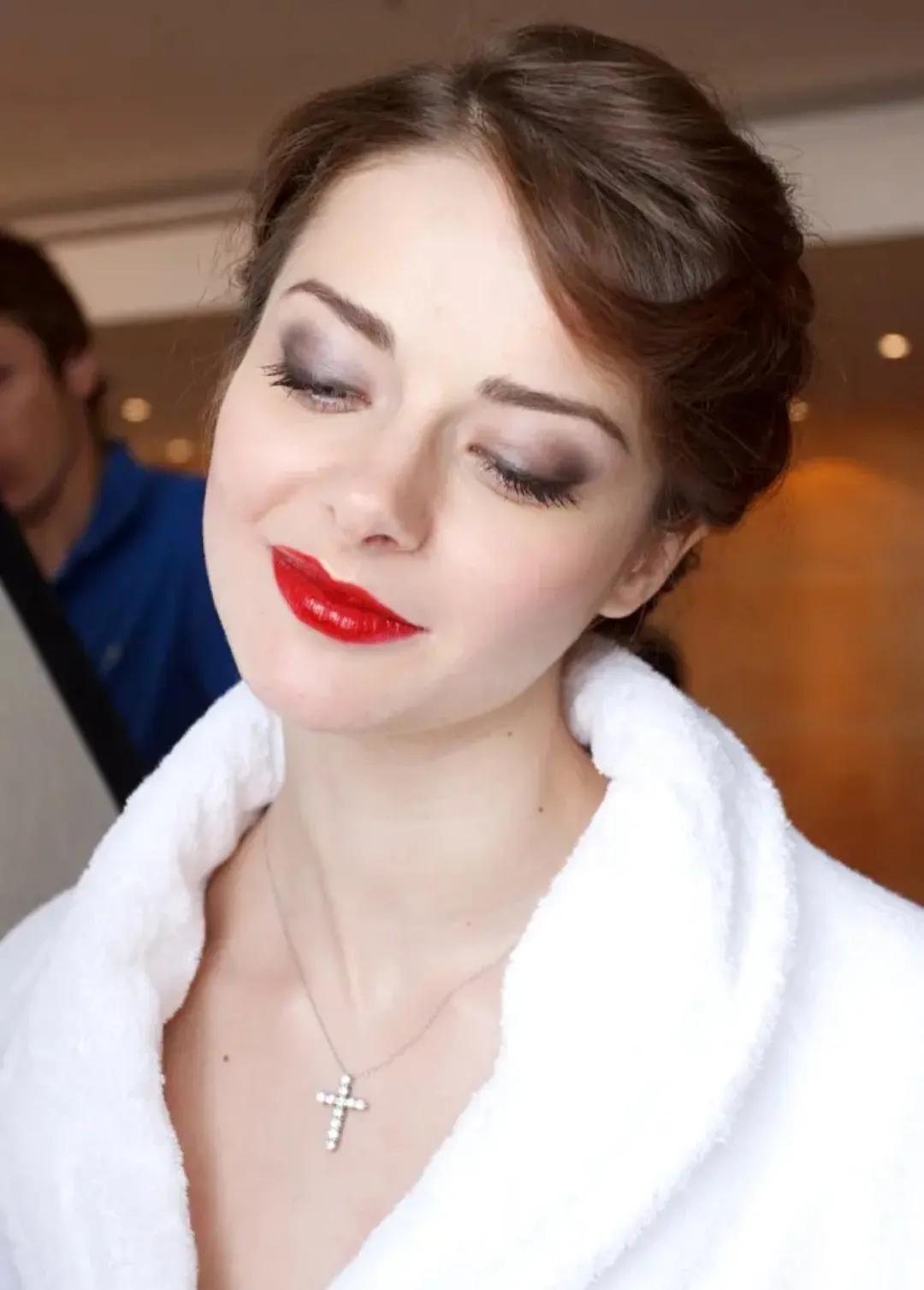 俄罗斯女演员玛丽娜亚历山德罗娃,美艳不可方物的女人